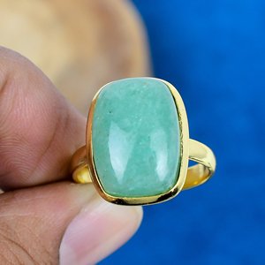 Bague en pierre précieuse d'aventurine verte naturelle en forme de coussin, or 18 carats micro-plaqué sur argent sterling 925 - Product Image 1