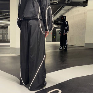Veste de survêtement unisexe légère, écologique, respirante, imperméable, coupe-vent, à capuche, manches longues, couleur unie, décontractée, avec fermeture éclair latérale - Product Image 2