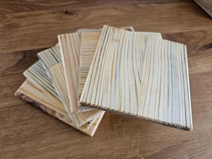 Posavasos de Madera de Nogal de la Mejor Calidad en Forma Cuadrada, Posavasos de Madera con Logotipo Personalizado, Diseño Cuadrado, Color Natural - Product Image 4
