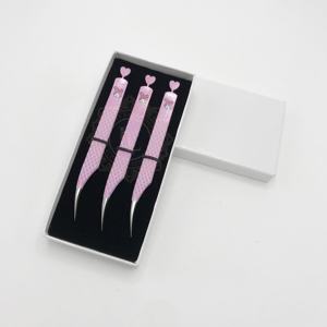 Meilleure vente pince à épiler d'isolation cœur sur le fond pince à épiler à motif de diamant avec emballage en boîte pince à épiler en acier inoxydable durable - Product Image 3