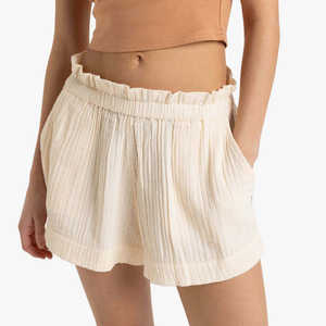 Shorts décontractés d'été pour femmes à rayures pêche et taille élastique - Product Image 6