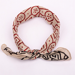 Bandana carrée pour animaux de compagnie en coton fait main imprimé au bloc indien, accessoires d'été pour chiens et chats, écharpes écologiques pour animaux teintes naturellement - Product Image 5