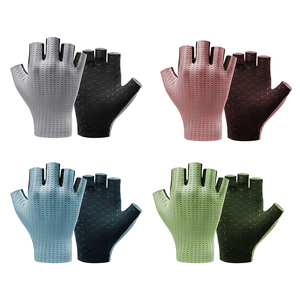Gants de cyclisme demi-doigts noirs et gris en polyester respirant unisexe à enfiler pour l'été - Product Image 3