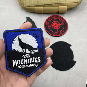 Écusson tissé sportif léger haute densité, logo d'équipe multicolore personnalisé, étiquette en tissu brodée à coudre, vêtement professionnel - Product Image 1