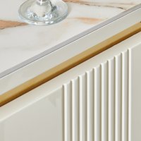 Mueble Bar Moderno de Lujo con Acabado Crema, Cajón Espacioso y Gabinete para Almacenamiento de Vino para Sala de Estar, Comedor y Hogar