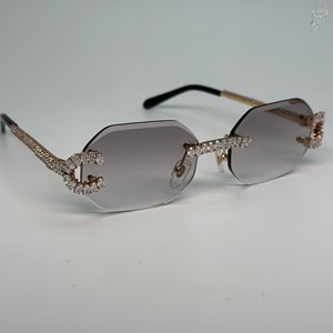Gafas de Sol con Degradado Gris y Acentos de Diamantes Moissanite con Corte Ovalado VVS Personalizados, Hechas a Mano, Estilo Hip Hop - Product Image 3