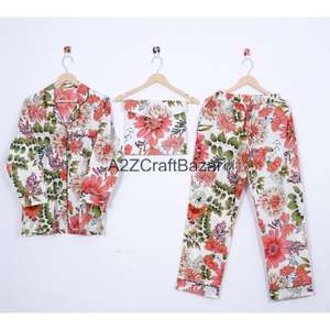 Ensembles de pyjamas de luxe en coton à motifs floraux pour femmes, style vacances, vente en gros, directement de l'usine - Product Image 6