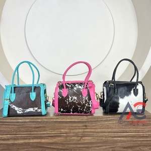 Bolso de Hombro de Cuero Genuino de Vaca, Estilo Speedy Mediano, con Asa Trenzada, de Lujo, para Viajes de Fin de Semana, Unisex - Product Image 1