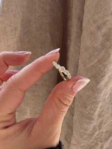 Manufacture 1 Carat Round Lab Grown Diamond Wavy <b>Ring</b> Solid Custom 14K 18K Gold Double Prong Band Women Wholesale Price Factory - Product Image 4