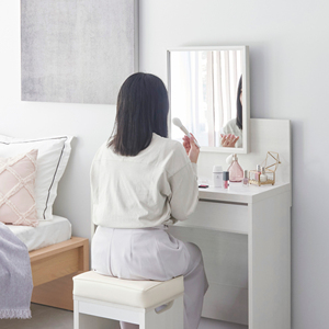 Modern White Wood Dressing <b>Table</b> with <b>Mirror</b> 4 Drawers Minimalist Design Living Room Furniture with Wheels - Product Image 6