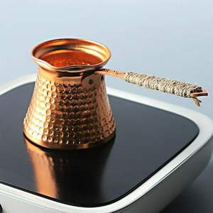 Cafetière turque classique en cuivre pour une préparation authentique du café du Moyen-Orient, idéale pour la maison, la cuisine, le café, le bar, le restaurant - Product Image 6