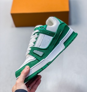 รองเท้ากีฬาระดับท็อปสุดหรู VILUNENES - รุ่นหนังใหม่ สวมใส่สบาย นุ่ม ระบายอากาศได้ดี ลำลองและทันสมัย - Product Image 3