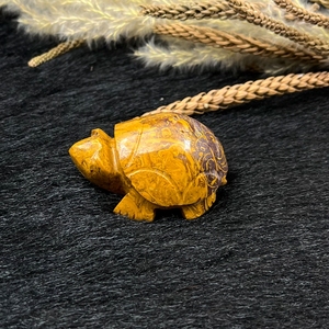 Natural Mariam Jasper Tortoise Carving Calligraphy Jasper Turtle Healing <b>Crystal</b> For Reiki Feng Shui Decor Wholesale - Product Image 2