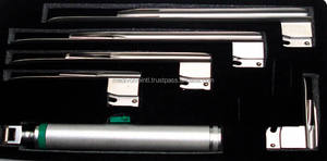 ชุดเครื่องมือส่องกล่องเสียงแบบใยแก้วนำแสงคุณภาพสูง พร้อมใบมีดตรง 5 ใบ สำหรับการใส่ท่อช่วยหายใจทางหู คอ จมูก และสัตว์ ได้รับมาตรฐาน CE ISO จาก Medivolve Wholesaler - Product Image 3