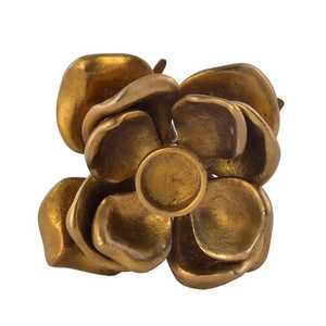 Support de bougie artisanal de luxe à motif floral pour la décoration de la maison - Product Image 1