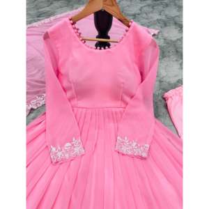 Robe XL de soirée de créateur avec pendentif et look élégant Dupatta - Product Image 3