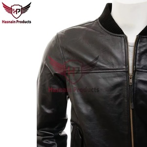 Blouson Aviateur Classique en Cuir Véritable Noir pour Homme avec Col Côtelé et Poches sur les Manches – Manteau d'Hiver Personnalisé en Cuir de Vachette - Product Image 3