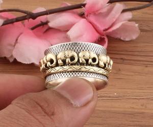 Bague élégante en argent sterling avec éléphant minimaliste, petite bague d'animal, empilable, classique pour femmes, bijoux de fête et de tous les jours - Product Image 5