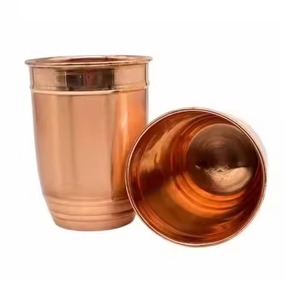Ensemble de 4 verres à eau en cuivre, texture verticale brossée, martelé, 300 ml, pour la vaisselle de restaurant - Product Image 4