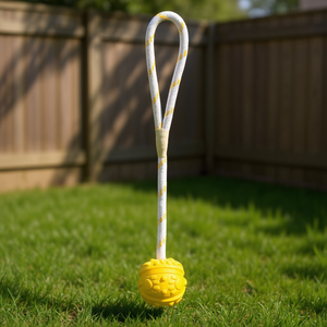 Palla di gomma con corda galleggiante 4,5 cm 35 cm Giocattolo per animali domestici - Product Image 3