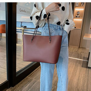 Nuevo Diseño de Bolso de Mano de Verano para Mujer, Forro de Cuero Genuino, Decoración con Letras Bordadas, Colores Personalizados, Estilo Bandolera, Moda de Alta Gama - Product Image 2