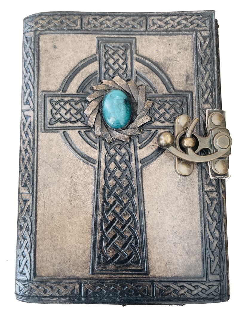 压花皮革日记本古董阴影书凯尔特十字符号皮革笔记本不可再装日记本，带古董锁| Alibaba.com, image size:800x1035