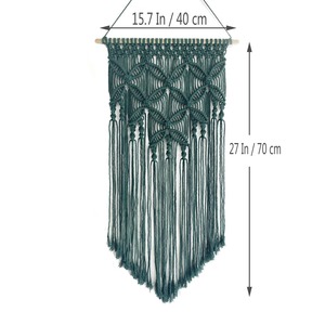 Tapiz decorativo de macramé verde, ideal para decoración moderna del hogar, dormitorio, sala de estar y decoración bohemia acogedora. - Product Image 3
