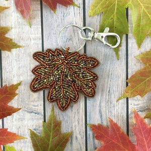 Handmade Canvas Beaded Leaf Keychain Pendant <b>Embroidery</b> Craft Accessory for Chinese New Year & Christmas Party - Product Image 1