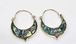 Vente en gros de bijoux Huggie bohèmes légers en alliage avec cristaux et strass pour femmes, prix d'usine du fabricant indien - Product Image 1