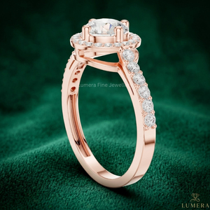 Anillo de Compromiso y Boda de Lujo con Halo de Diamantes Redondos Cultivados en Laboratorio, Certificados por IGI, en Oro Rosa de 9K-18K para Mujer - Product Image 4