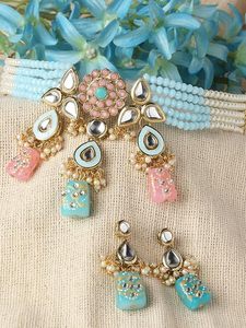 Ensemble collier et boucles d'oreilles en alliage plaqué or avec zircon et perles, bijoux ethniques de mariage pour femmes, design floral - Product Image 4