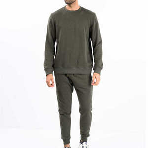 Conjunto Deportivo de Algodón Verde Oliva para Hombre, Cuello Redondo, Manga Larga, Color Sólido, Pantalones Deportivos Casuales con Bolsillos Laterales, Corte Regular, Ropa de Otoño - Product Image 1