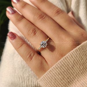Bague en platine 950 pour femme, diamant rond taille E couleur VS, design sept pierres, 0,50 à 2,00 carats, bijoux fins, fiançailles, anniversaire - Product Image 6