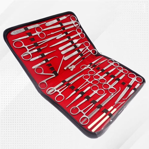 Kit de Instrumentos Quirúrgicos Veterinarios en Oferta para Cirugía de Conejos, Cabras, Caballos, Ovejas y Gatos - Product Image 2