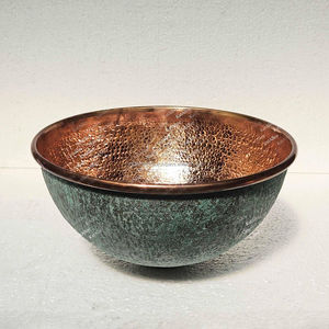 Bassin décoratif en cuivre rustique avec un design antique artisanal pour les maisons haut de gamme, les restaurants et les propriétés traditionnelles - Product Image 3