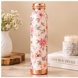 Botella de Agua de Cobre con Diseño Floral y Tapa de Cobre, Portátil, para Viajes, Estilo Moderno - Product Image 4