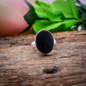 Anillo Hecho a Mano en Plata de Ley 925 con Piedra Preciosa de Ónix Negro Facetado, Anillo Clásico para Boda, Compromiso y Aniversario, Hermoso Anillo de Regalo - Product Image 1