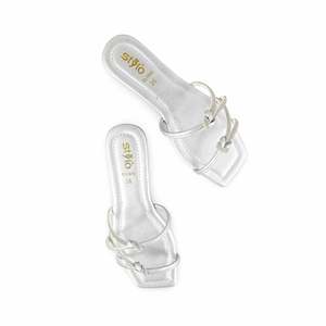 <b>Silver</b> Casual Sports <b>Slipper</b> Model CL1933 - Product Image 1