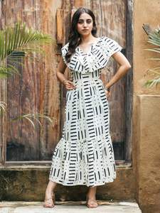 ชุดเดรสลำลองน่ารักทันสมัยสำหรับผู้หญิง สวมใส่สบาย ทรงแม็กซี่/มิดิ เหมาะสำหรับใส่ไปงานปาร์ตี้ริมชายหาด - Product Image 4