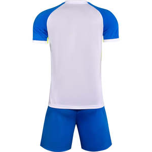 Ensemble de maillot et short de football personnalisé par sublimation, rouge et noir, respirant, en polyester, unisexe adulte, Starlet International Wears - Product Image 5