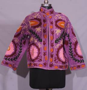 Chaqueta de tela TNT Suzani con bordado floral morado – Chaqueta artesanal para bodas, fiestas y ocasiones festivas. - Product Image 1