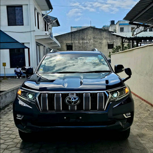 Toyota Prado de luxe en excellent état, bien entretenue à l'intérieur comme à l'extérieur, documents d'origine prêts à l'emploi, conduite fluide, aucun problème. - Product Image 5