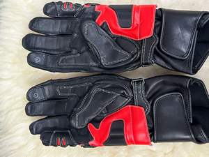 Gants de moto en cuir premium, qualité supérieure, rouge et noir, protection des phalanges en carbone, manchette longue, pour la course sur circuit - Product Image 6