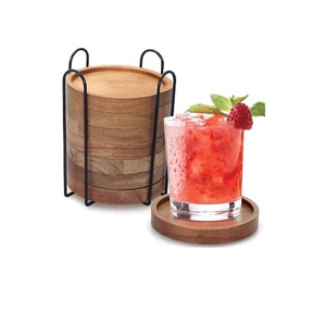 Ensemble de 6 sous-verres en marbre - Décoration moderne esthétique de luxe pour table basse, marbre blanc avec sous-verres en laiton doré - Product Image 4