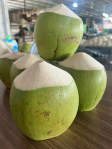 มะพร้าวสดเนื้อขาวนุ่มและน้ำหวาน - Product Image 5