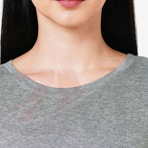 T-shirts pour femmes sur mesure, durables, style tendance, impression de logo, service OEM disponible - Product Image 5