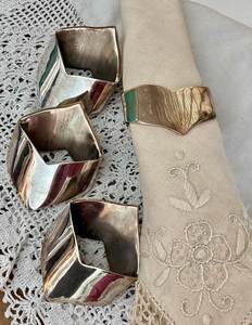 Elegantes Anillos para Servilletas con Diseño de Conchas Marinas, Juego de 6 Piezas, Ideas de Regalo, Accesorios de Mesa, Anillos Decorativos para Servilletas con Acabado Espejo para Fiestas y Cenas - Product Image 5