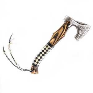 Hache de chasse et de camping en acier carbone avec manche en bois de frêne, lames en acier carbone faites à la main, haches vikings, avec manche enveloppé de cuir noir - Product Image 1