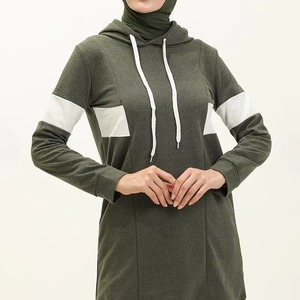 Ensemble de sport modeste personnalisé pour femmes avec fermeture éclair et poches, ensemble de gym musulman à séchage rapide, tenue de sport musulmane pour femmes - Product Image 3