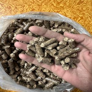 Pellets de madera de abeto y pino natural 100% certificados Enplus A1 de primera calidad al por mayor, en forma de varilla, combustible para cocinar, ceniza 7%, humedad 7% - Product Image 3